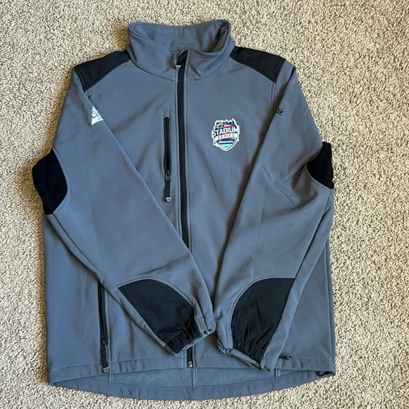 Men’s NHL 2016 Stadium Series Coors Light Coat - Picture 1 of 4